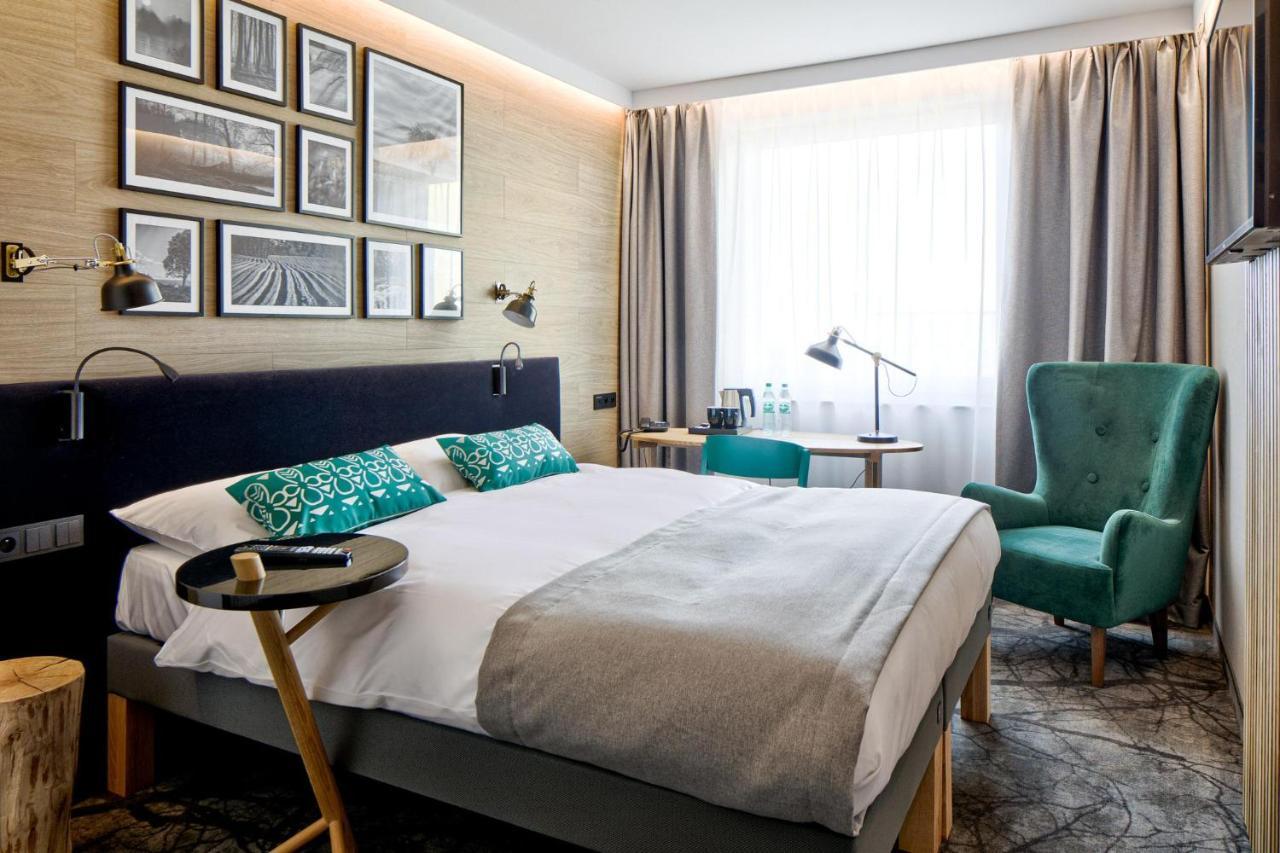 B&B Hotel Томашув-Любельский Экстерьер фото